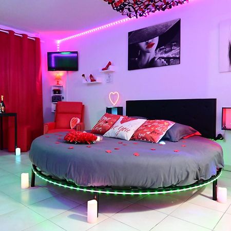 Love Room A Deux Pas De L'Ocean Avec Hammam, Sauna Et Bain A 2 :-) Biscarrosse Exterior foto