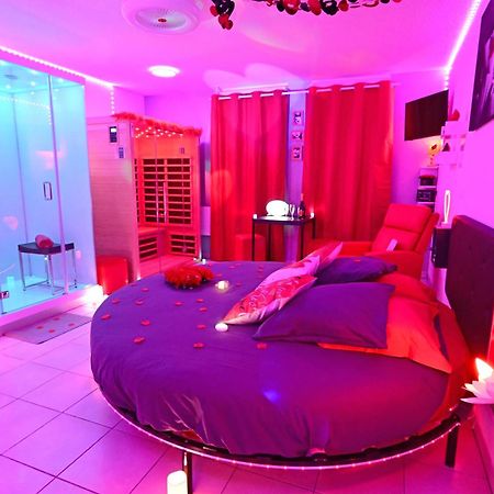 Love Room A Deux Pas De L'Ocean Avec Hammam, Sauna Et Bain A 2 :-) Biscarrosse Exterior foto